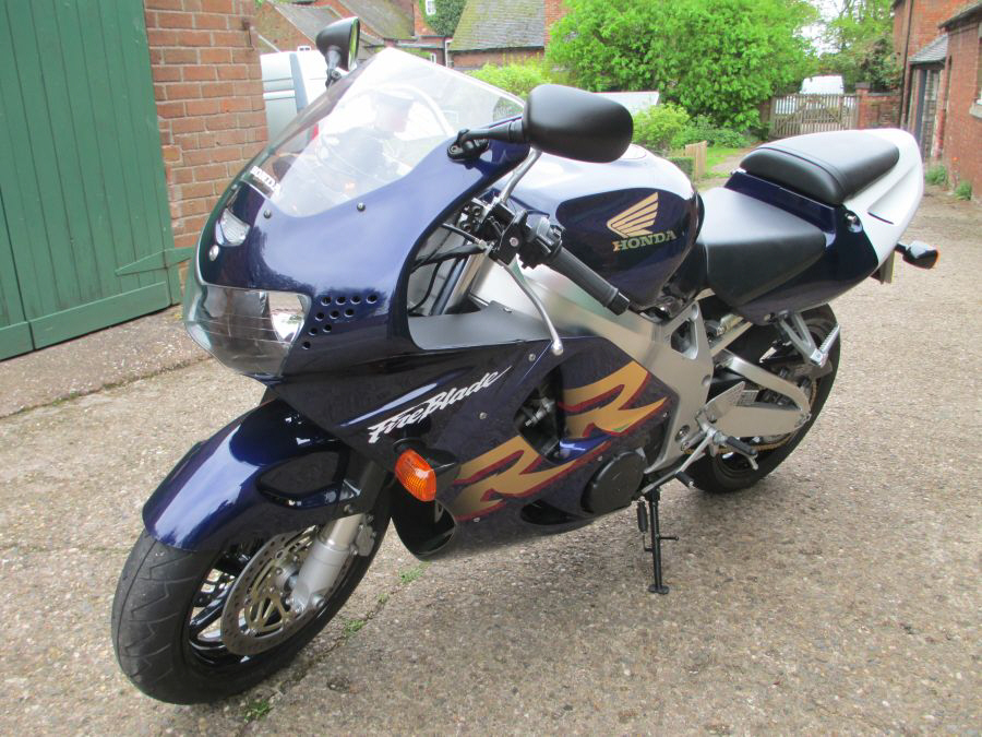 2000 Honda CBR900RR Fireblade