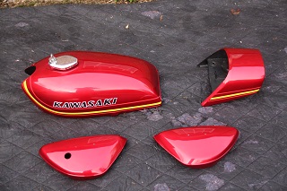 KH250B1 / KH400 1976 Candy Super Red