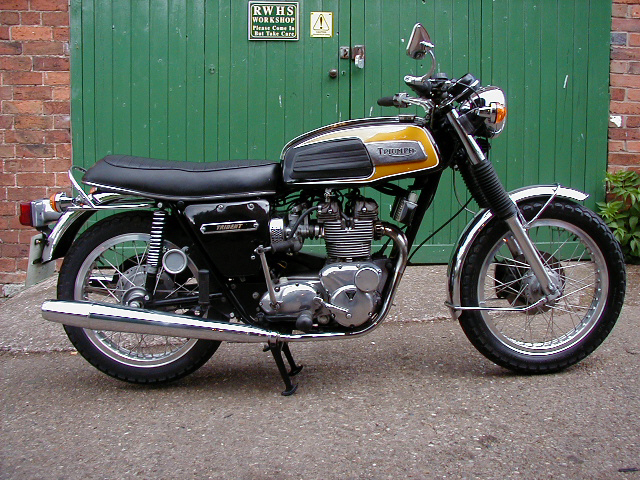 Triumph cheap trident t150v